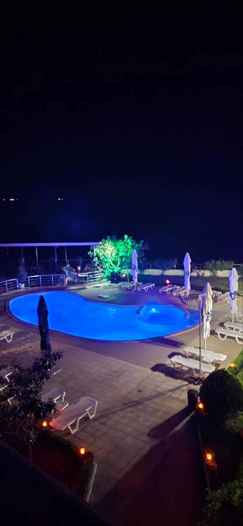 Luxury Studio Golf Coast With Sea View Топола Екстериор снимка